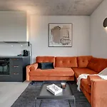 Doki Living - Foodhall & Parking By Downtown 3* Gdańsk