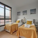 Doki Living - Foodhall & Parking By Downtown Appart hôtel