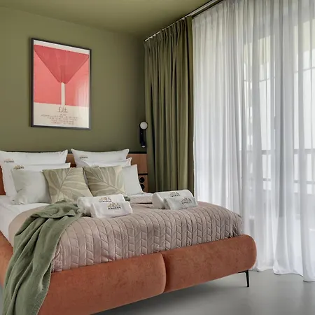 Aparthotel Doki Living - Foodhall & Parking By Downtown Gdaňsk