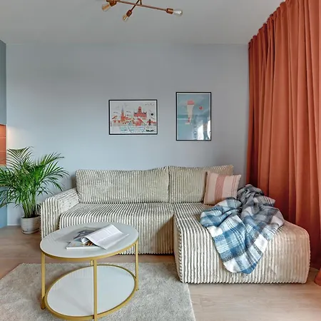 Doki Living - Foodhall & Parking By Downtown גדנסק