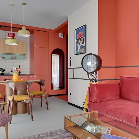 Doki Living - Foodhall & Parking By Downtown 3*