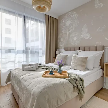 Doki Living - Foodhall & Parking By Downtown מלון דירות גדנסק