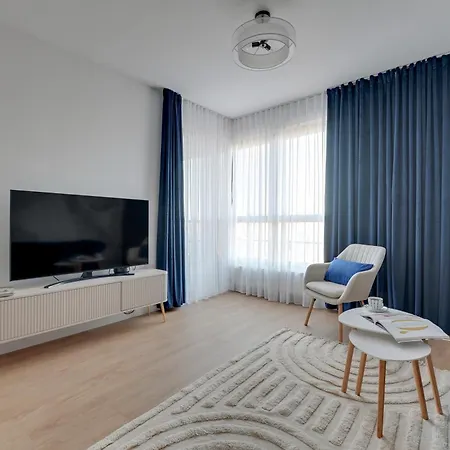 Doki Living - Foodhall & Parking By Downtown 3*