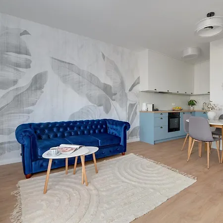 Doki Living - Foodhall & Parking By Downtown