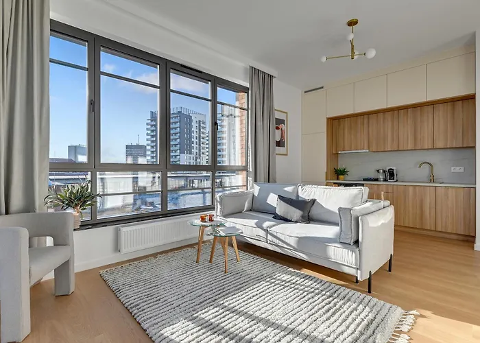 Apart Otel Doki Living - Foodhall & Parking By Downtown Gdansk