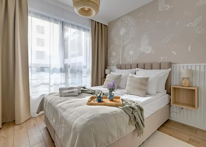 Doki Living - Foodhall & Parking By Downtown Apart Otel Gdansk