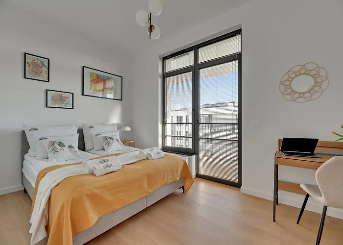 Doki Living - Foodhall & Parking By Downtown 4*